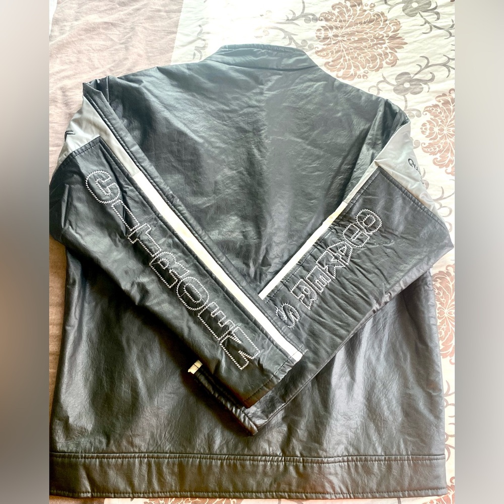 it will cost only and its color is black it is original